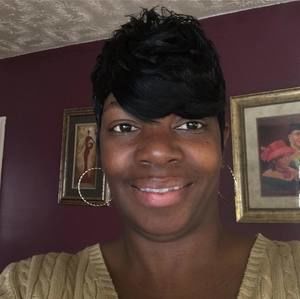 Meet your Posher, Yolanda